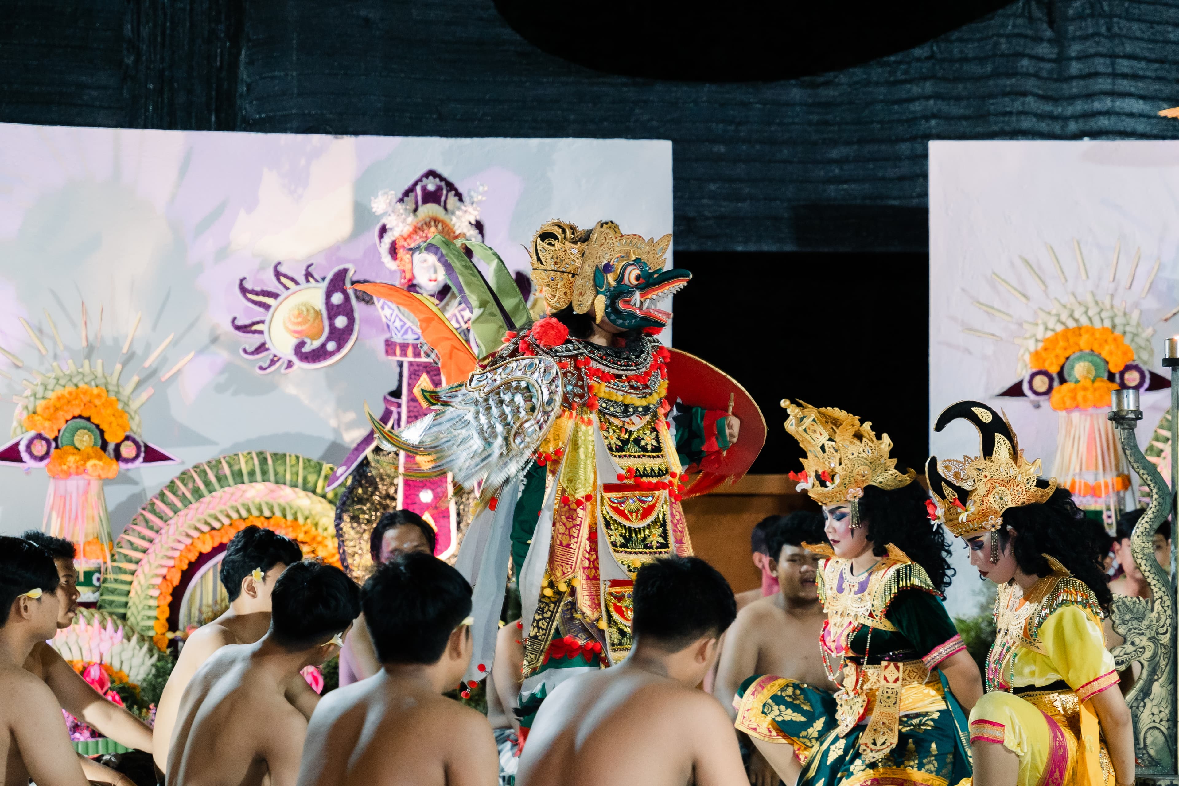 Balinese dance performance gallery photo 1