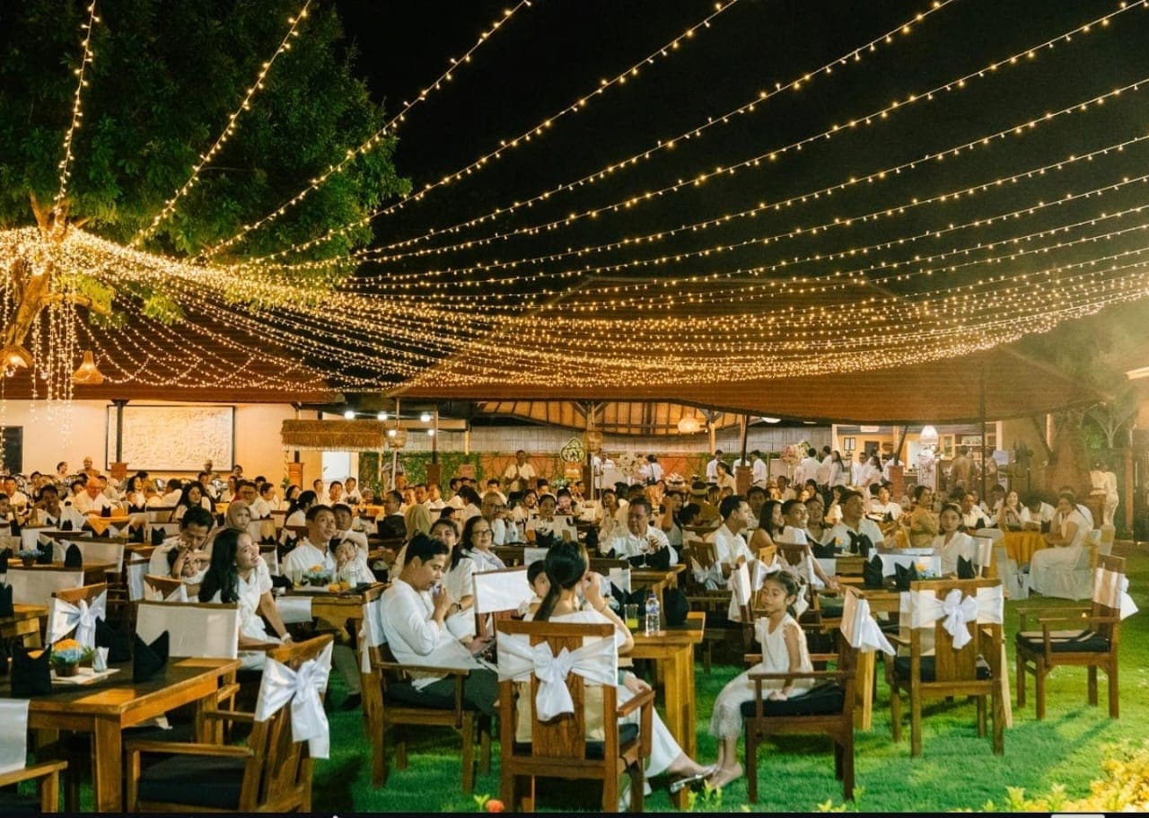 Dining & Venue gallery photo 3