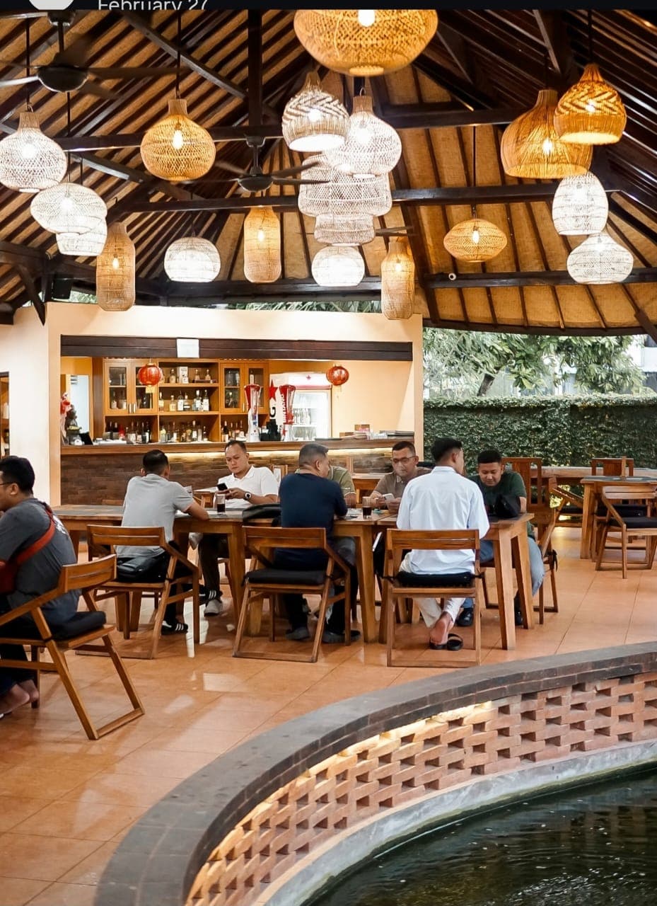 Dining & Venue gallery photo 7